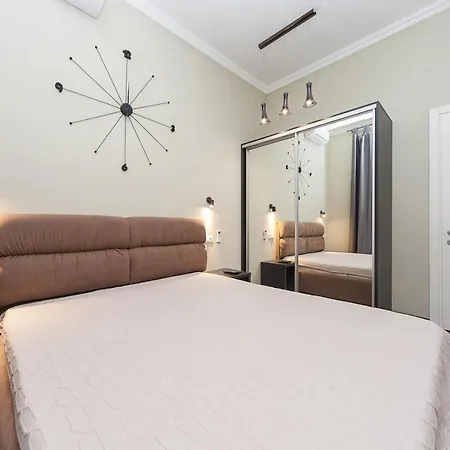 Goodrest On Deribasovskaya * Odesa